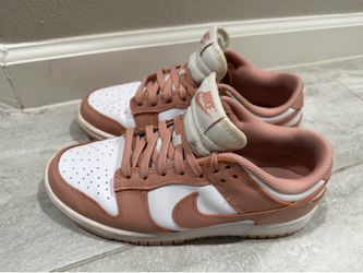 Nike dunks women
