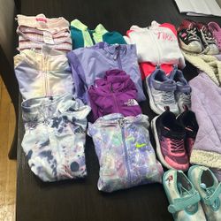 North Face, Adidas, Nike , Crocs Girls Size 5/6/7 Misceláneos Stuff 