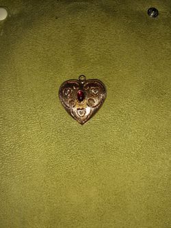 Heart locket
