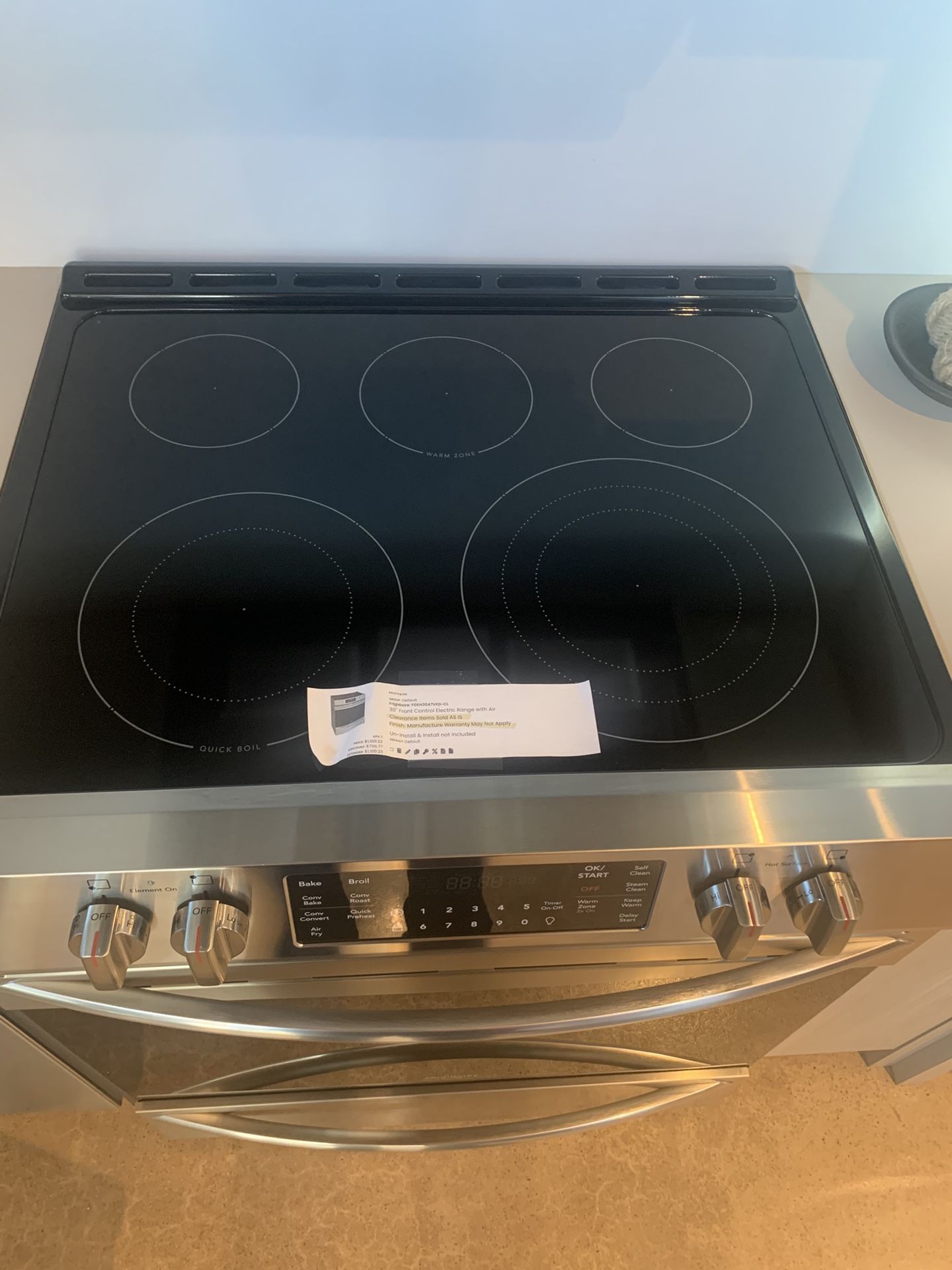 Frigidaire Electric Oven FGEH3047VF
