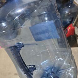 5 Gallon Capacity Jugs (15)