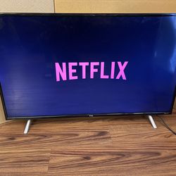 TCL 43” Roku Smart TV 4K UHD HDR In Working Condition With New Remote Control. $110 Firm On Price