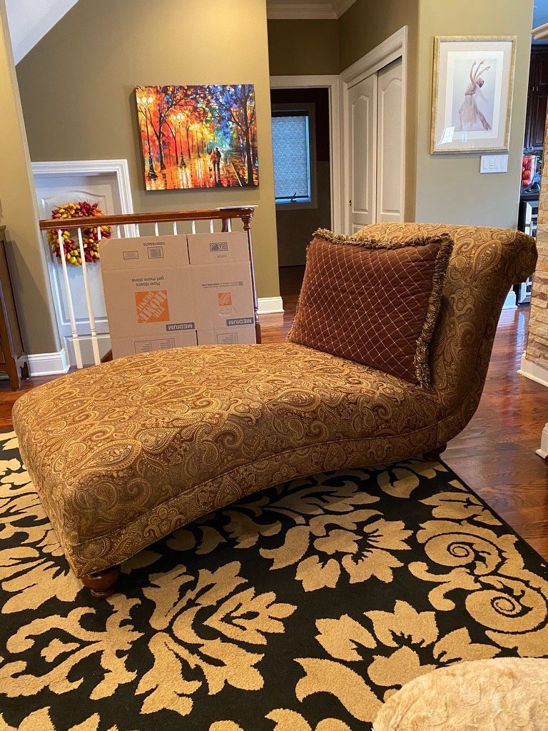 Chaise lounge
