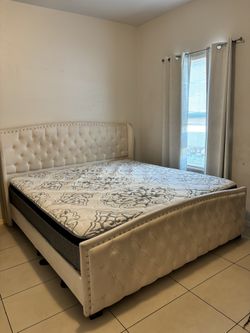 KING Size BED Brame And COLCHON