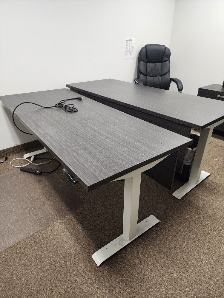 STAND UP DESK ELECTRIC