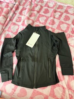 Lululemon Jackets Brand New !! 5 different colors S/M ✨