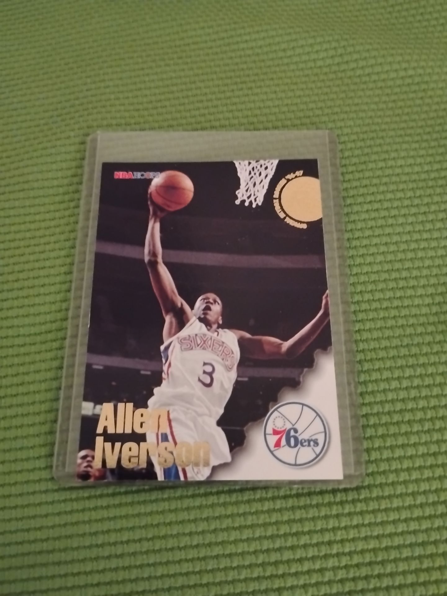 Like Mint 1997 Allen Iverson Rookie Basketball Card Official Skybox NBA Hoops #295