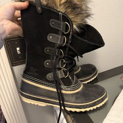 Sorell Waterproof Women’s Boots Size 11