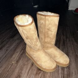 Classic Tall Boot Size 6 Women’s