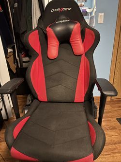 Dxracer Gaming Chair
