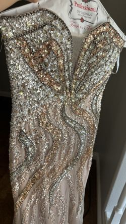 Dress - Fancy Elegant (Medium)