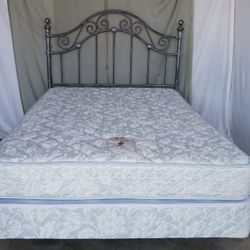 Full Size Bed.   Cama Matrimonial 