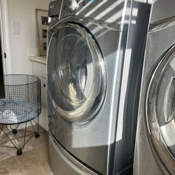 Whirlpool Frontload 2007 Washer And Drier 