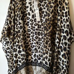 NWT Chico’s Leopard Retails $89.50 Chicos light weight cardigan shawl cheetah