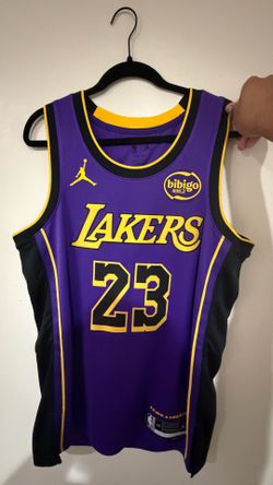 Lakers LeBron James Jersey Statement Edition (L)