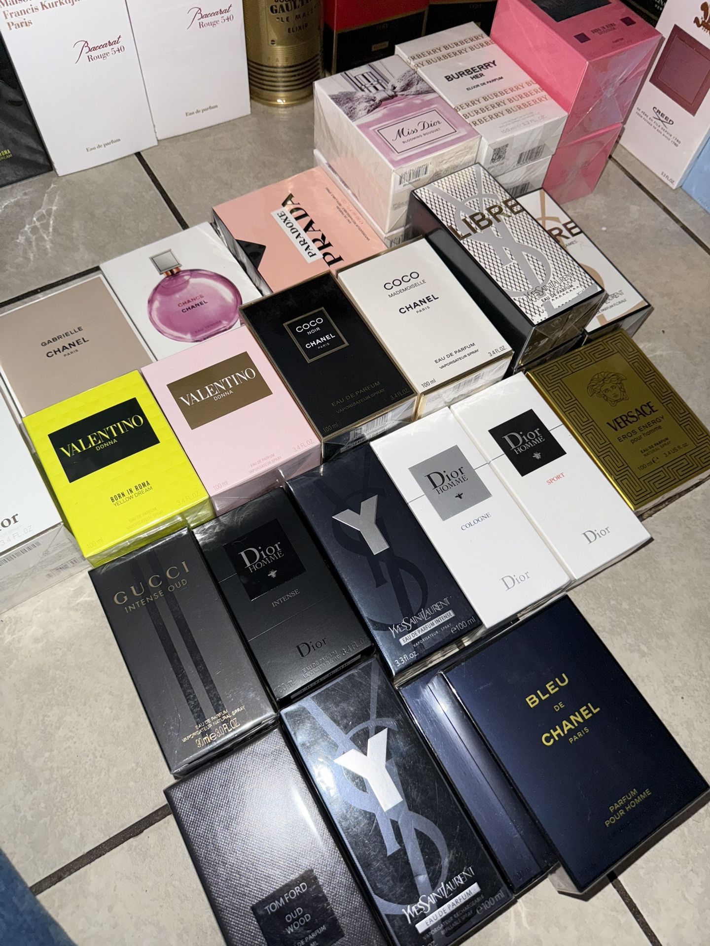 Cologne and perfume