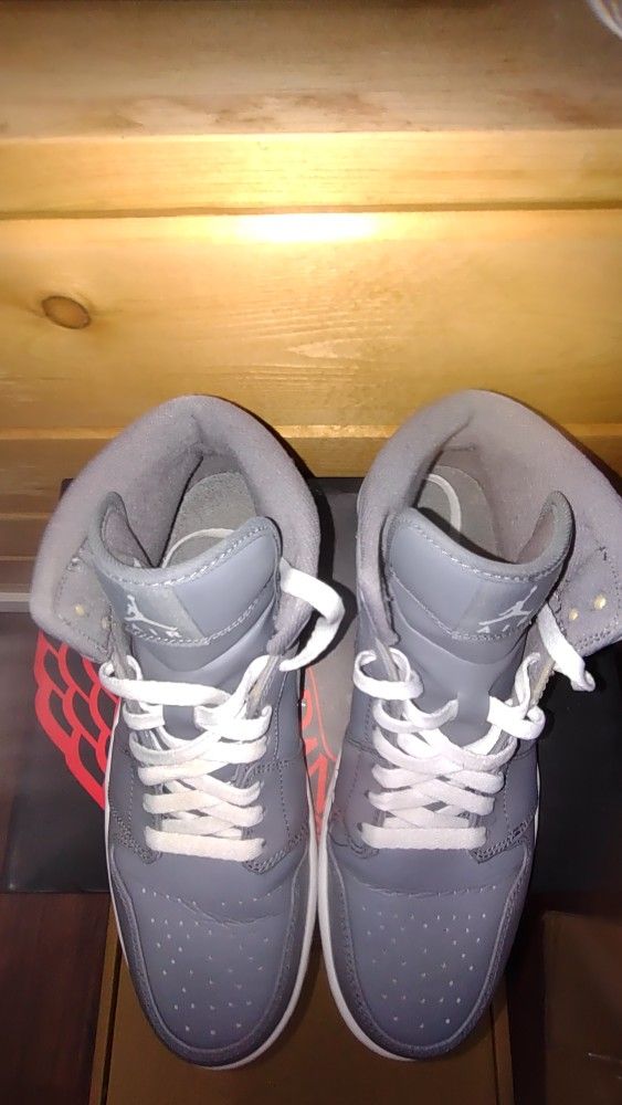 Jordan 1 mid cool grey white deals