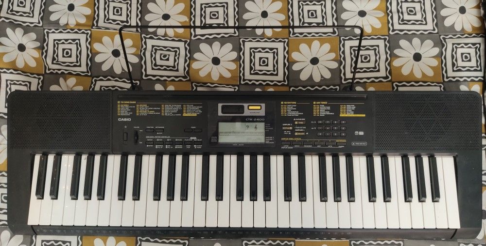 Piano Keyboard CTK-2400 With Stand