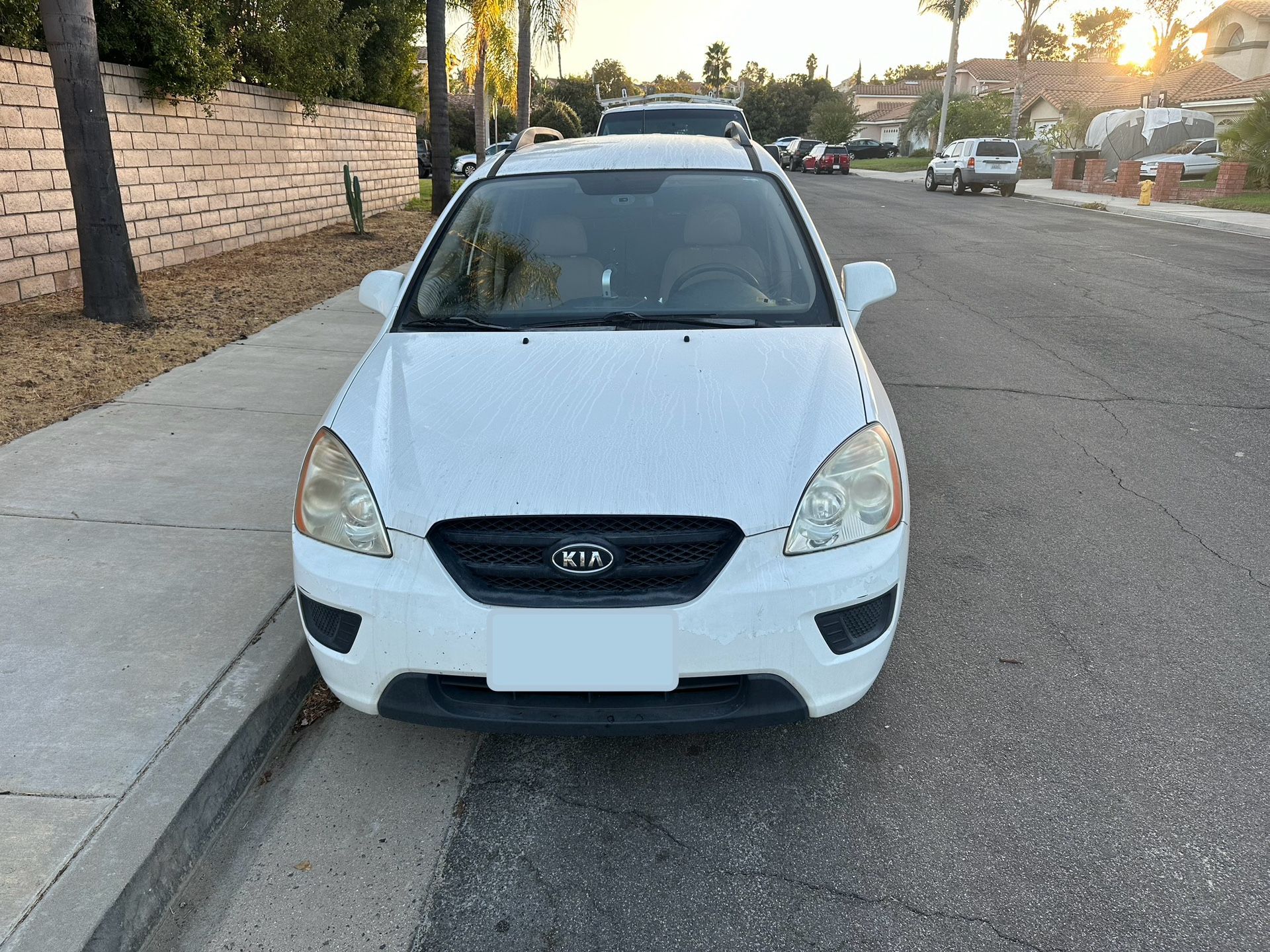 2009 KIA Rondo for Sale in Corona, CA - OfferUp