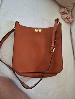 Michael Kors Genuine Leather Bag – Boho Minimalist Style