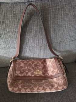 Etta Small Flap Shoulder Bag