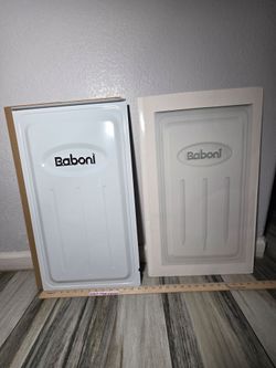 Baboni Metal Closing Panel Pet Door Cover (X-Large) - Only for Baboni X-Large Pet Door
Open box, never used.
Closing Panel lets you control when y
