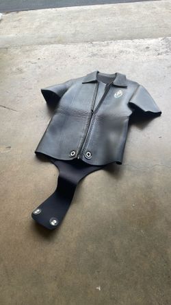 Wet suit top medium
