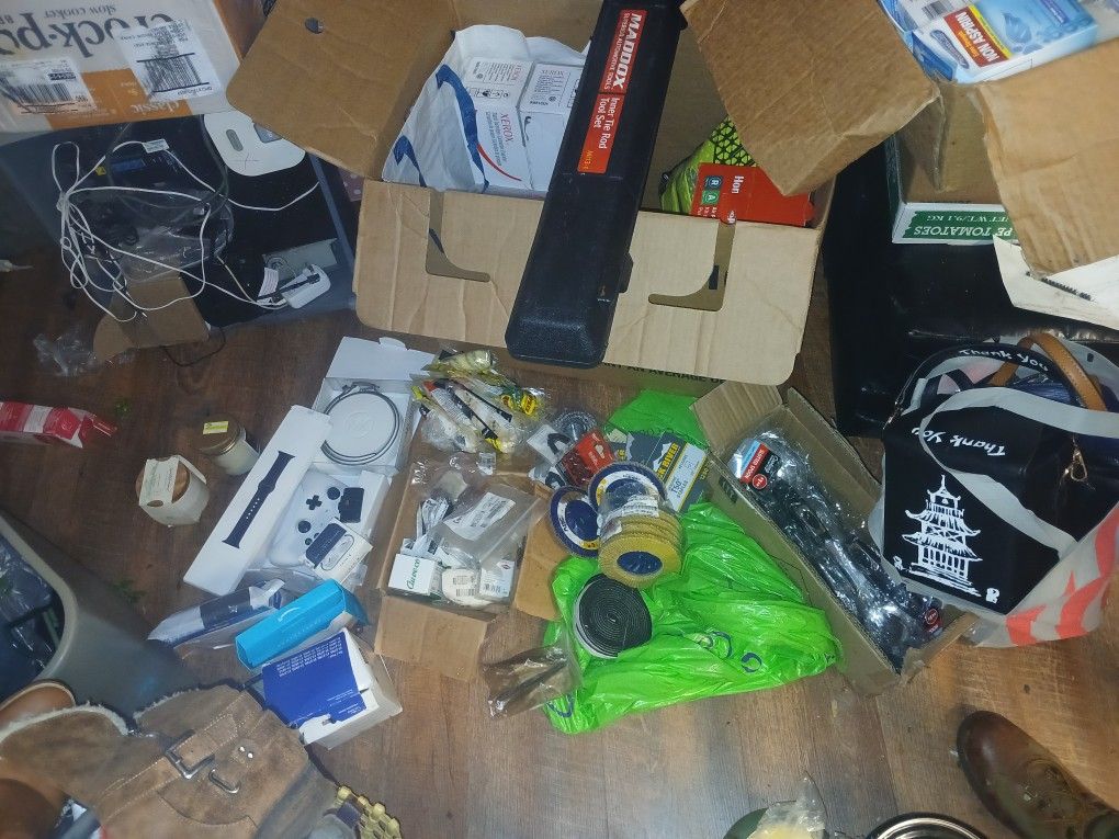 ATTENTION RESELLER'S!! Everything Must GO! CONSIDERING ALL OFFERS