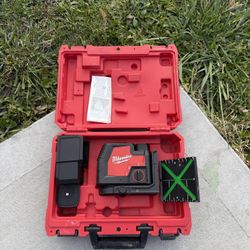 Green 100 ft. Cross Line and Plumb Points Rechargeable Laser Level with REDLITHIUM Lithium-Ion USB