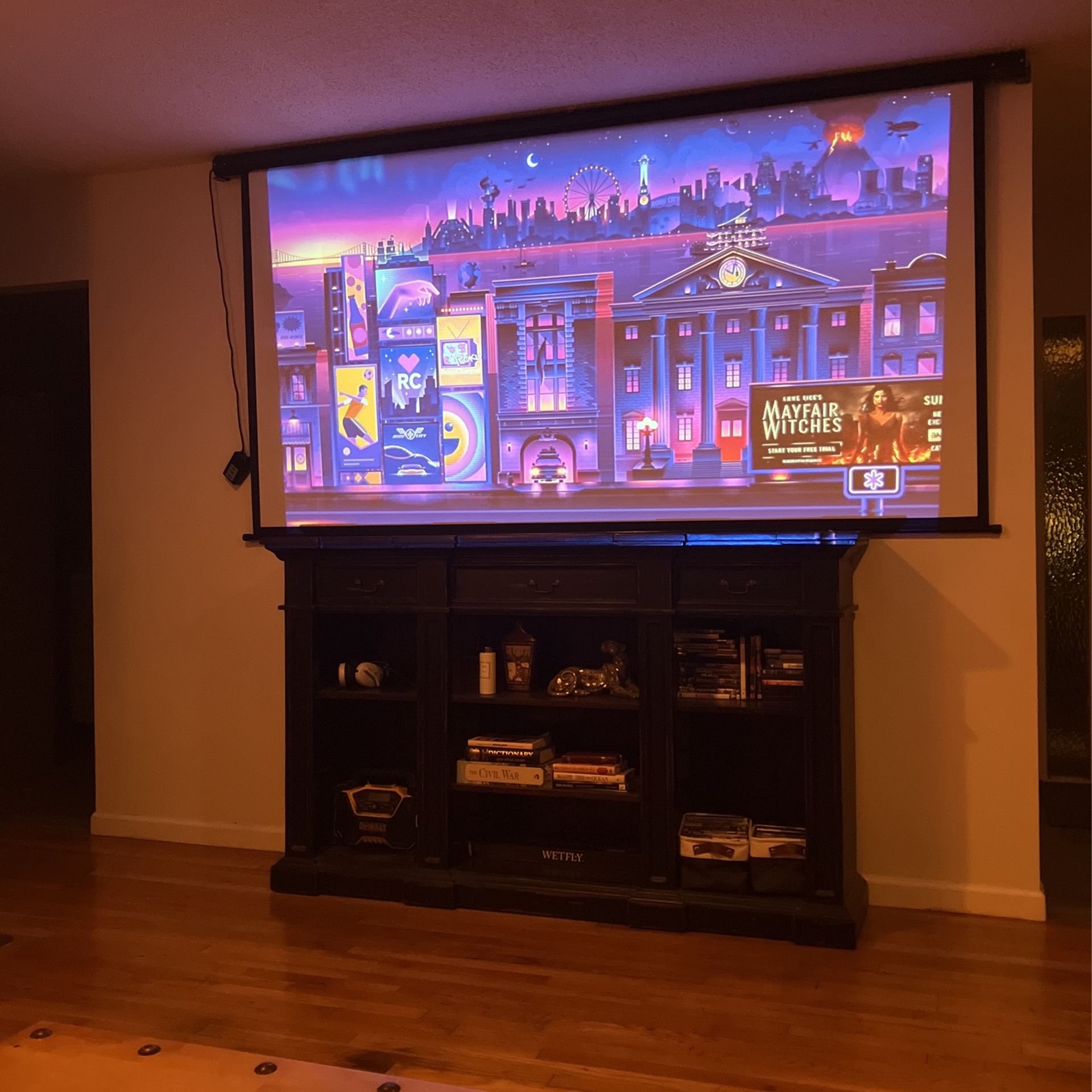 Motorized Projector Screen