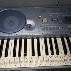 Yamaha PSR-E273 Electronic Keyboard – $50 (Pickup Only)