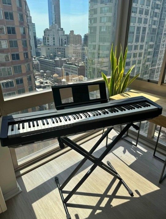 YamahaP4588KeyWeightedActionDigitalPiano for Sale in Warrendale