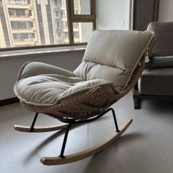 Single sofa