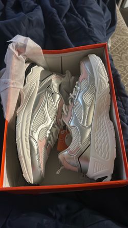Running Shoes