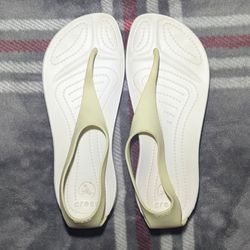 Crocs Sandals Womens 6 US - 3.5 UK  Oyster Sexi Flip Casual Comfort 11354-159