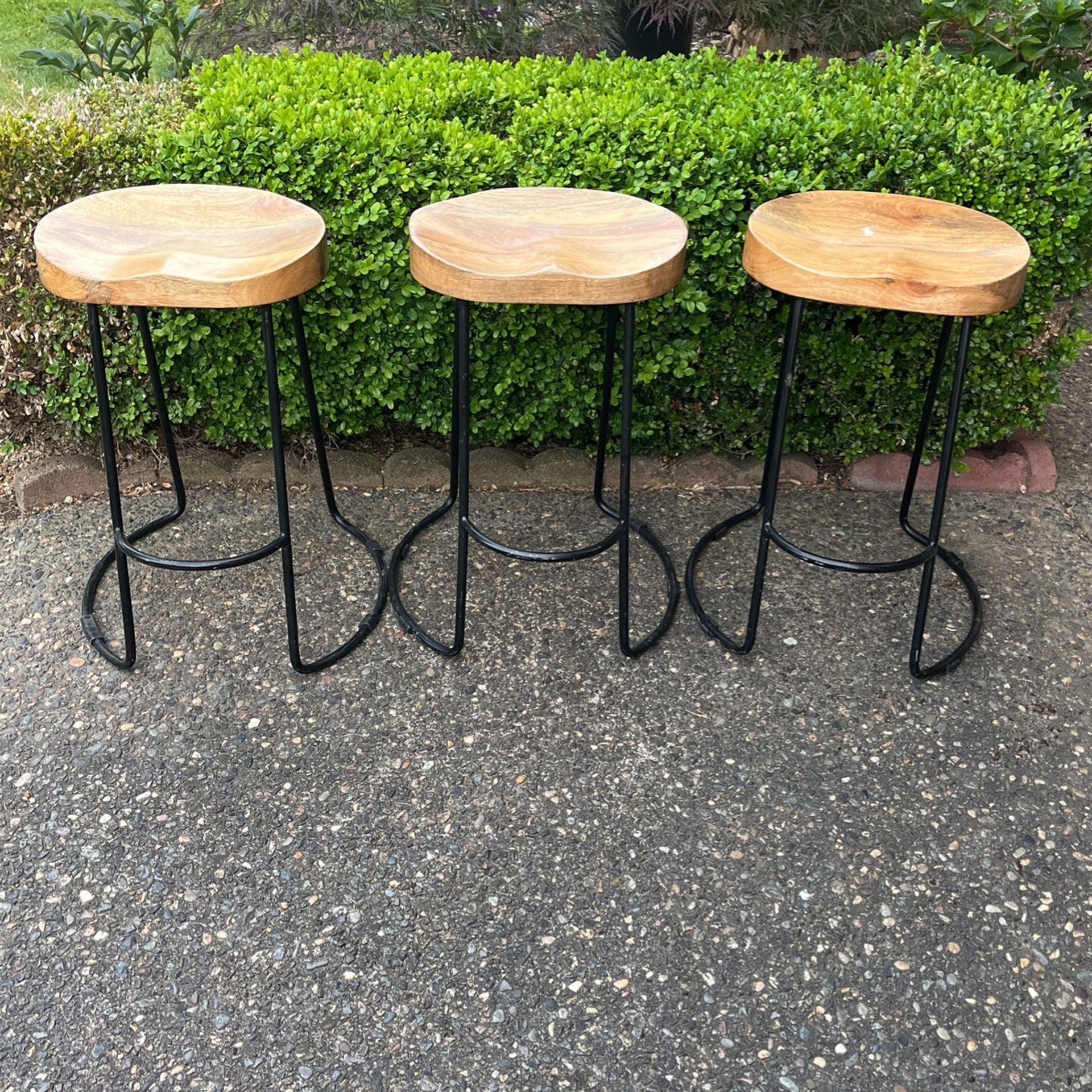 3 Bar Stools