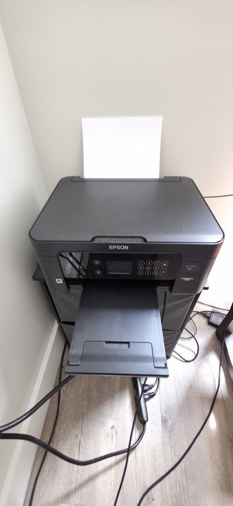 Epson All In One Printer, scanner, Copier - With wifi