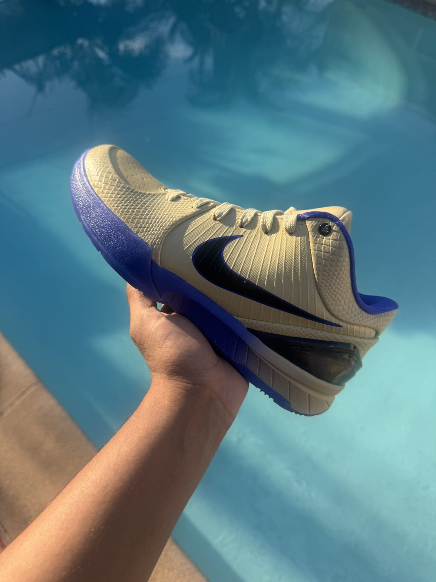 Nike Kobe 4 Fc Barcelona Size 5Y