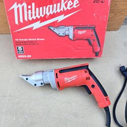 Milwaukee corded 6.8 Amp Metal Shears 18 guage