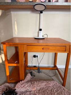 Desk in good condition