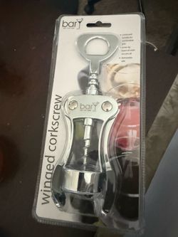 Winged corkscrew