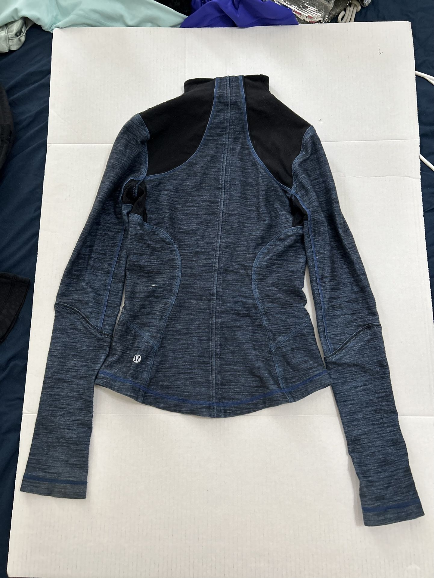 Lululemon Define Jacket, Size 2 In Denim And Black