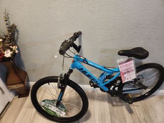 Huffy Bike Full Suspension 24 18 Speed Mont Sports New Ready To Ride good condition