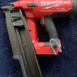 Milwaukee Nail Gun