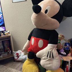 Giant Mickey 