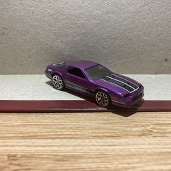 Hot Wheels Loose / Purple Muscle Car