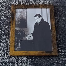Dracula Bela Lugosi Classic Horror Film Framed Vampire Print 8.5" x 11"