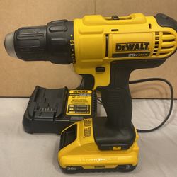 Dewalt 20v Drill With Battery And Charger 