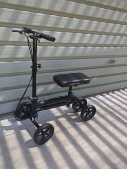 Knee scooter