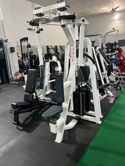 Precor Icarian Adjustable Vertical Pec Deck 405